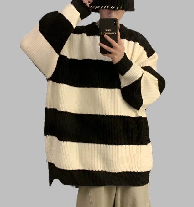 STRIPED CREWNECK SWEATER