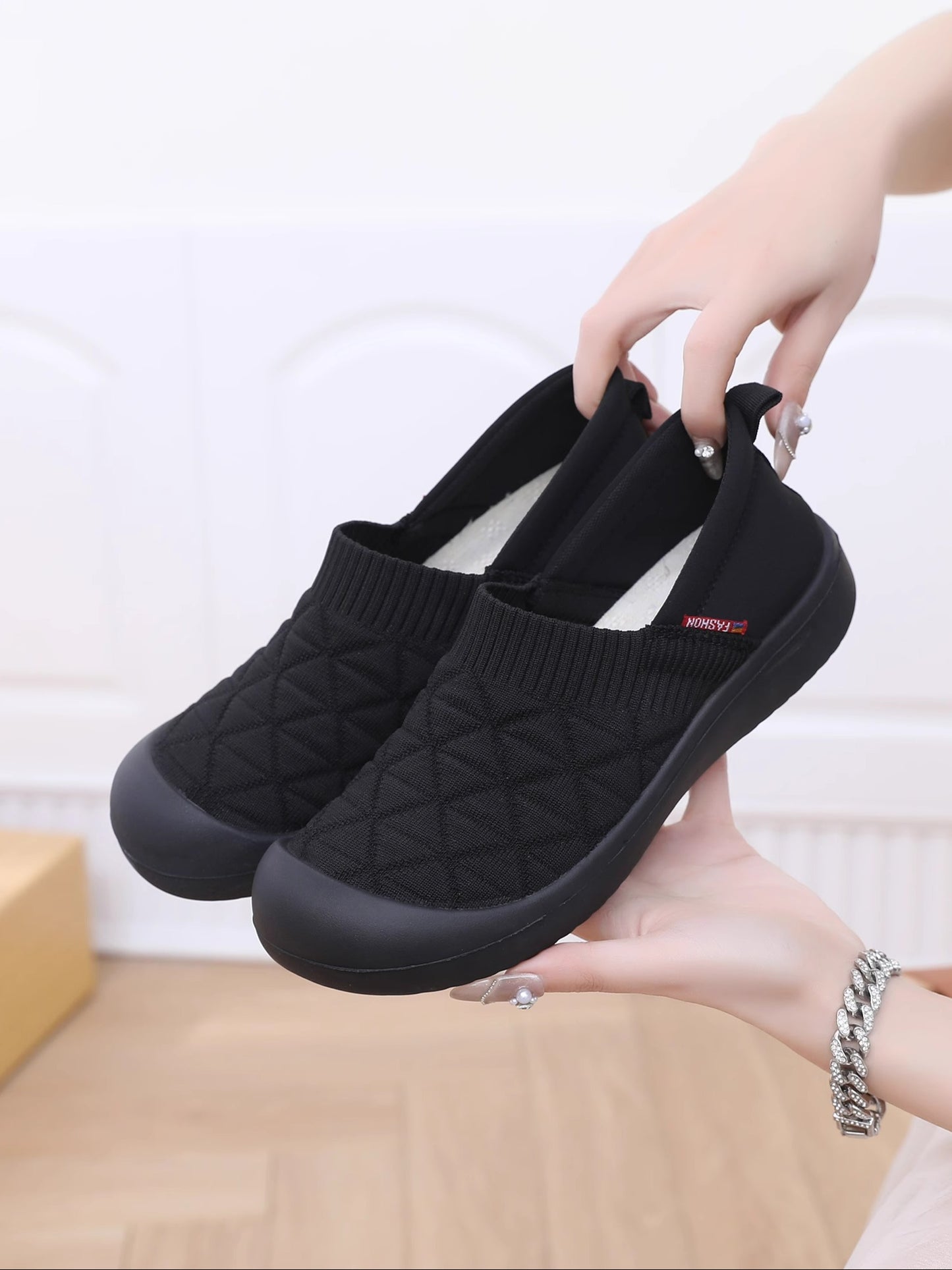 ZARA SLIP ON SNEAKER