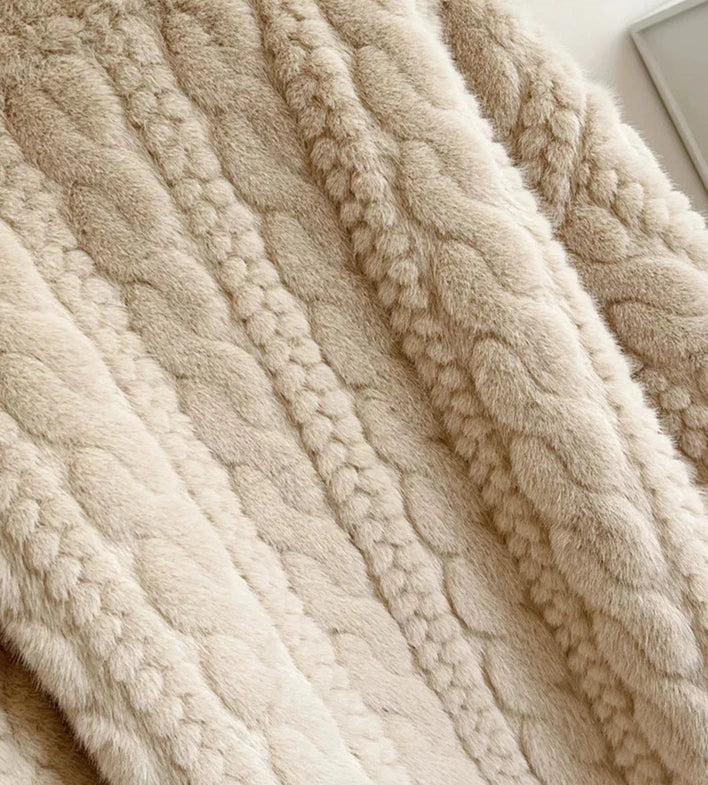 SUSTAINABLE SWEATER COAT