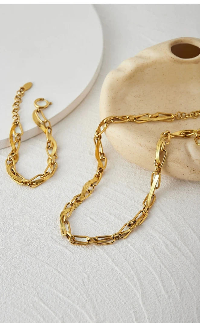 TITANIUM STEEL GOLD NECKLACE