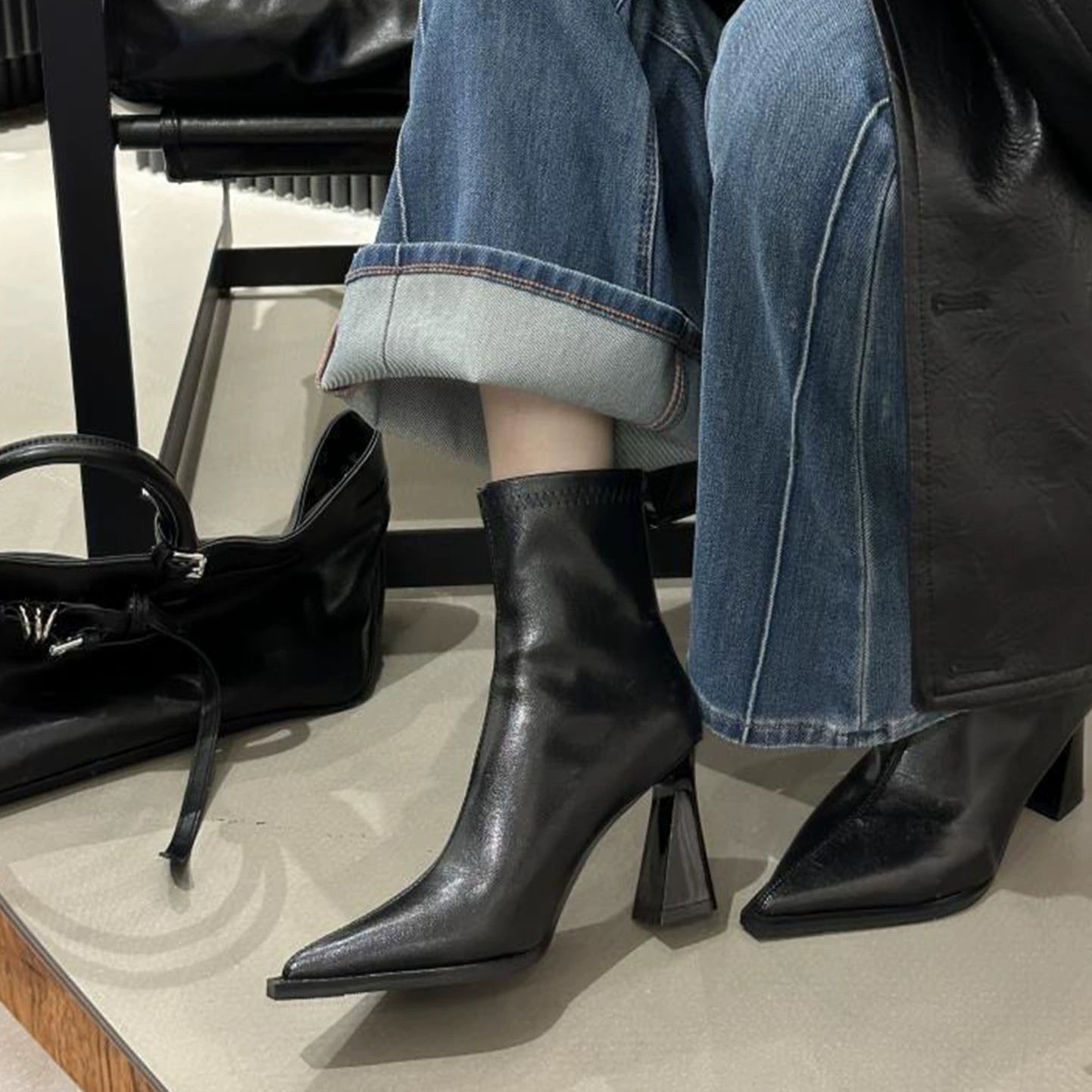 FRENCH POINTED TOE BOOTIE