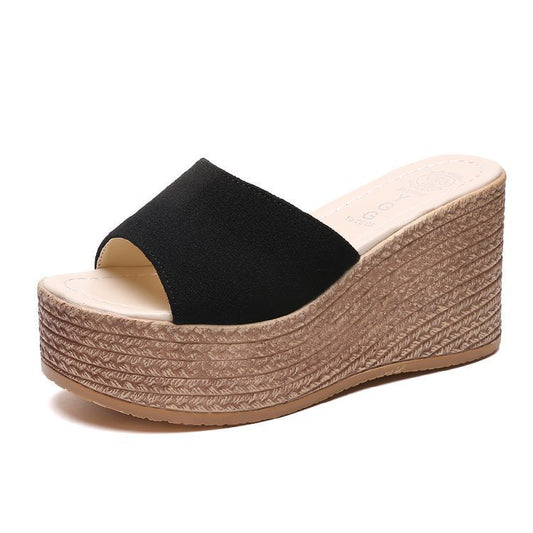 THICK-SOLED SANDALS