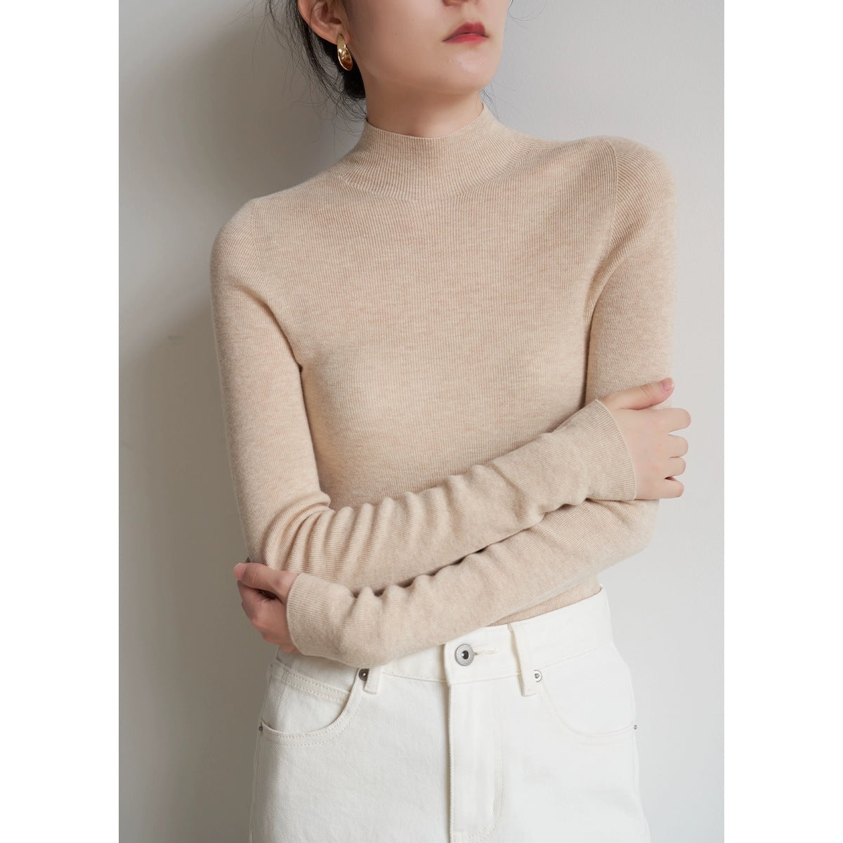 SEMI-TURTLENECK