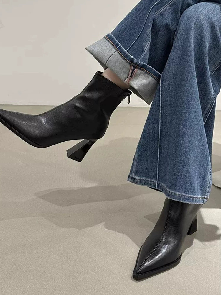 FRENCH POINTED TOE BOOTIE